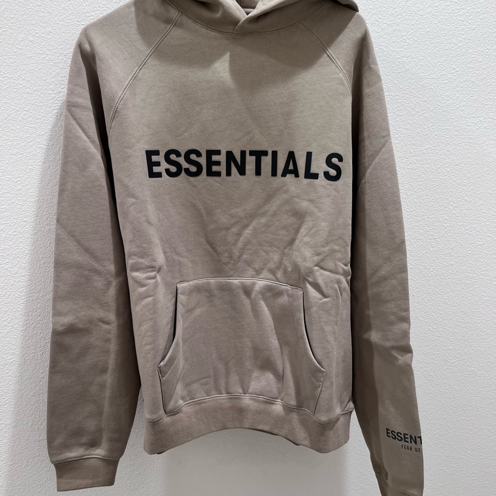 Fear of god essential hoodie S size